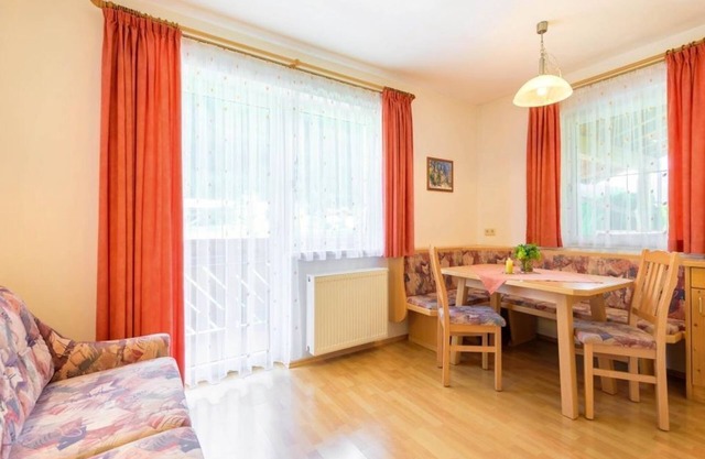 Fewo B (2-4 Personen/1 SZ, 1 WSR) - Helis Appartements
