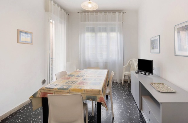 Apartment 'B11 Riviera - Spazioso Trilocale ' with Balcony