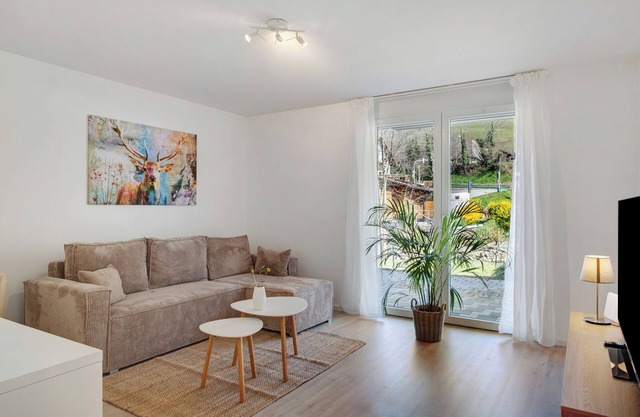 Ferienwohnung 'Bachblick' mit Bergblick, Gemeinschaftsterrasse und Wi-Fi