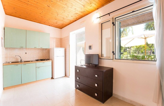 Apartment 'Baia Falcone-Comfort Studio 211' with sea view, Wi-Fi and air conditioning