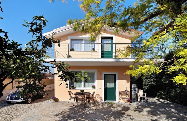 Ferienwohnung "Baita Marina - Libeccio 30 m Mare" mit Garten und WLAN