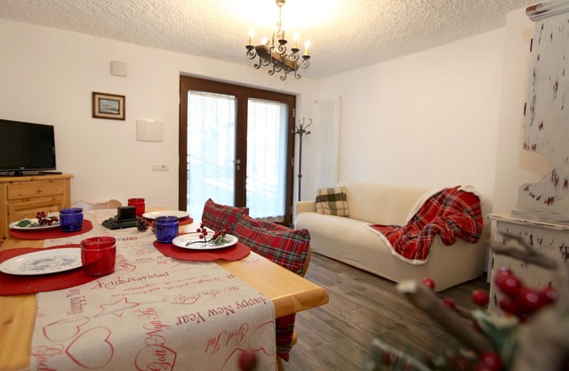 APARTMENT BELLAVISTA-8 MIN FROM THE CABLE CAR
