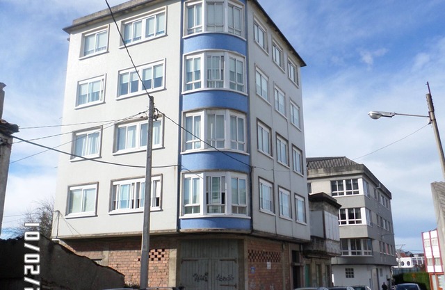 APARTMENT BETWEEN ALCAMPO AND ODEON Capacity for six people in single beds