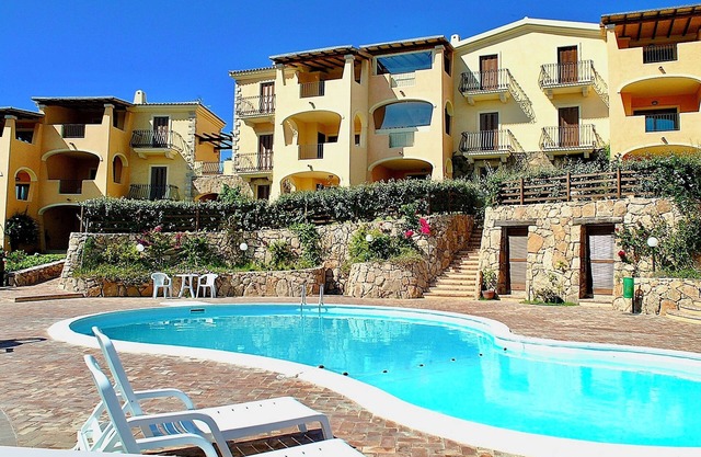 Apartment "Bia de Bados C3" mit Gemeinschaftspool und Terrasse