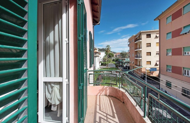 Ferienwohnung "Bilocale Cilea con Balcone" mit Balkon und Klimaanlage