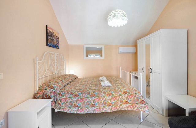 Ferienwohnung 'Bilocale Standard' mit Meerblick, Gemeinschaftsgarten und Wi-Fi