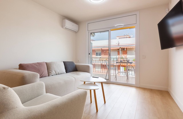 Ferienwohnung 'Blue Coast' mit Meerblick, WLAN und Klimaanlage