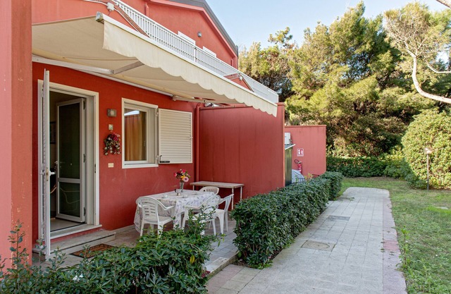 Ferienwohnung "Boboba" mit Meerblick, Gemeinschaftspool & WLAN