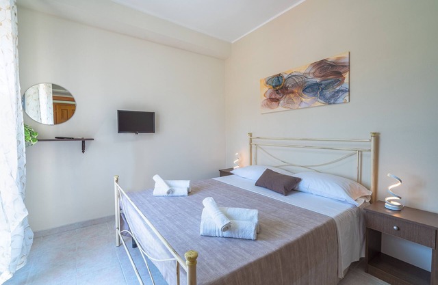 Ferienwohnung 'Brezza Marina Marzamemi' mit Balkon, WLAN und Klimaanlage
