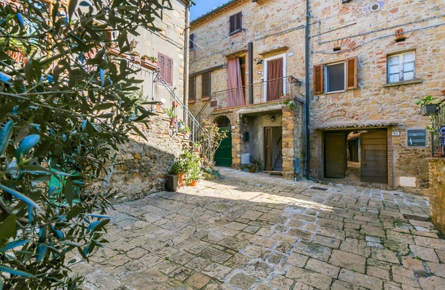 81 Passi by Interhome