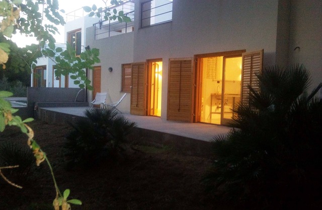 Apartment By The Sea, Max 6 People
