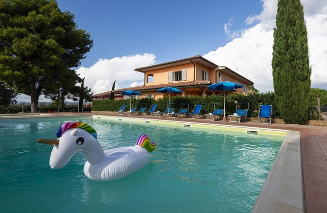 Fewo nah Follonica,familienfreundlich,swimmingpool, Kinderbecken,Dorfnah,bis 7 P