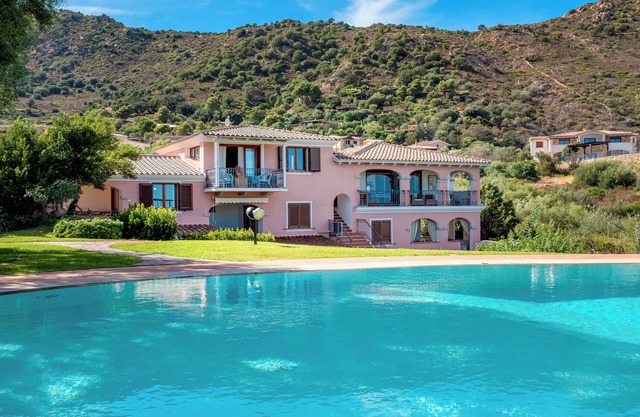 Ferienwohnung "Cala Brandinchi" mit Meerblick, privater Terrasse und Gemeinschaftspool
