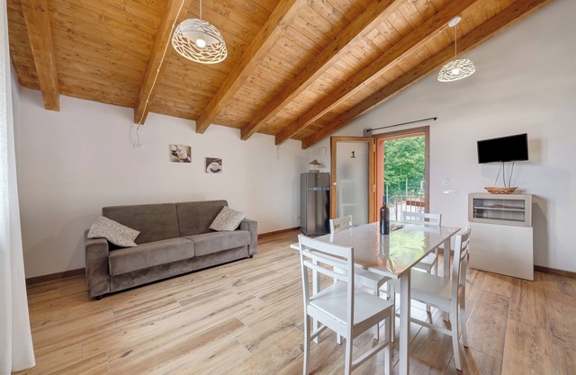 Ferienwohnung 'Camera 1' mit Bergblick, privater Terrasse und Wi-Fi
