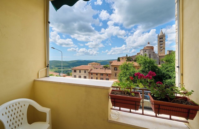 Ferienwohnung 'Carmelita' mit Balkon und WLAN