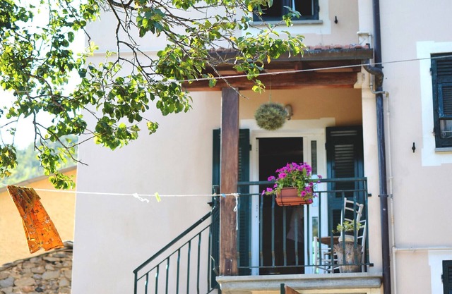 Apartment 'Casa 6 Posti Letto' with Mountain View, Shared Garden and Balcony