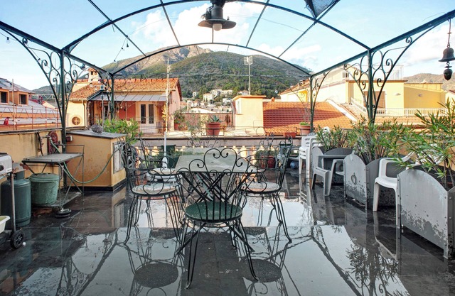 Ferienwohnung "Casa Alighieri 2" mit Meerblick, privater Terrasse und WLAN