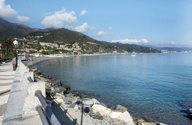 Apartment 'Casa Azzurra' with Balcony and Wi-Fi