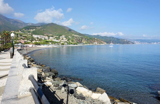 Apartment "Casa Bisa - Arenzanohost" with Terrace