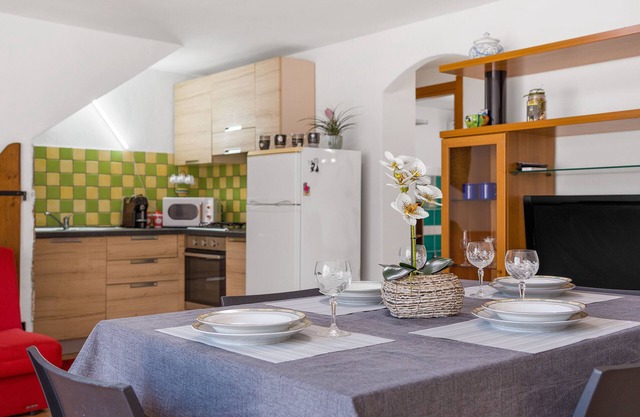 Apartment "Casa Dani" with Private Garden & A/C