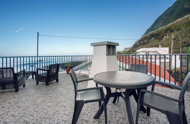 Ferienwohnung 'Casa Dos Avos' mit Meerblick, Privatterrasse und Wi-Fi