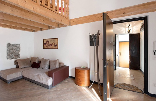 Apartment "Casa Elena - Arenzanohost" with Balcony