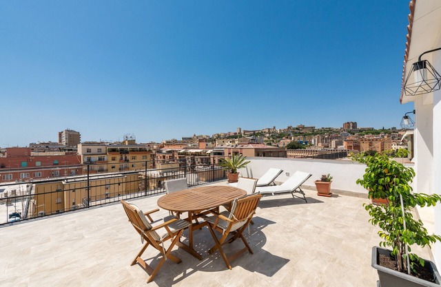 Ferienwohnung Casa Elena mit Terrasse, Whirlpool und WLAN