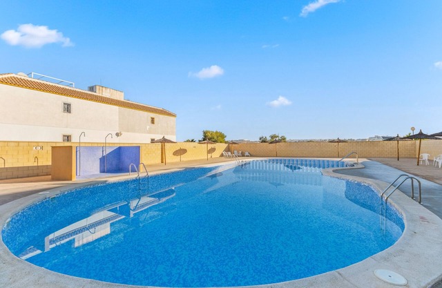 Ferienwohnung 'Casa Feliz' mit Bergblick, Gemeinschaftspool und WLAN