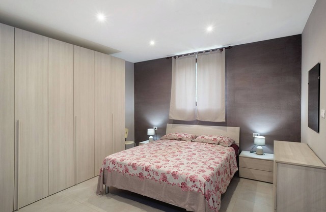 Ferienwohnung "Casa Gina" mit Bergblick, Privatem Garten & Wi-Fi