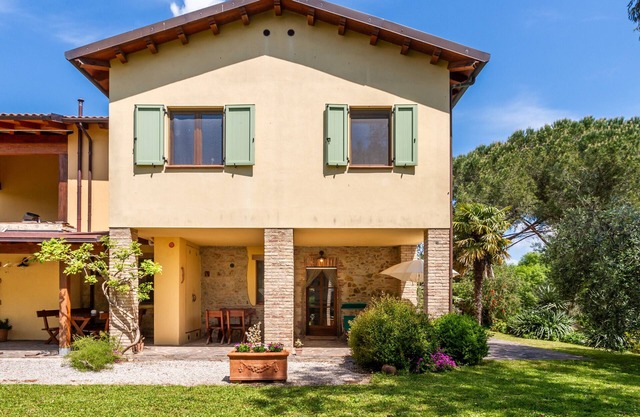Ferienwohnung "Casa Le Basse - Giuncarico" mit privater Terrasse und WLAN
