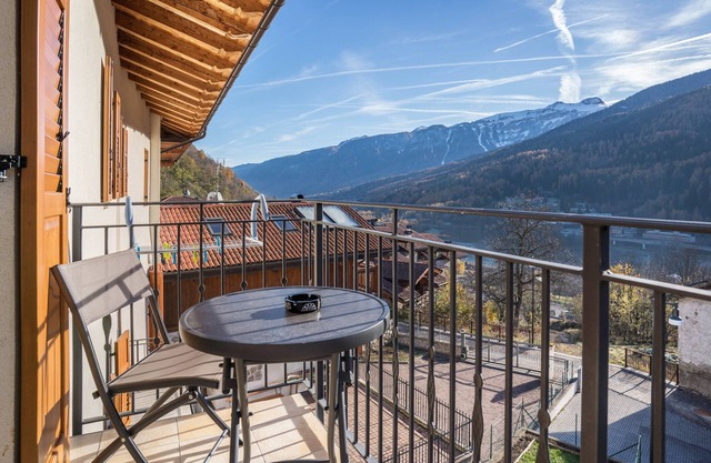 Ferienwohnung 'Casa Luca Mezzana' mit Bergblick, Balkon und WLAN