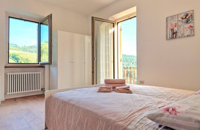 Ferienwohnung 'Casa Maia - Ape' mit Bergblick, Gemeinschaftsterrasse und Wi-Fi