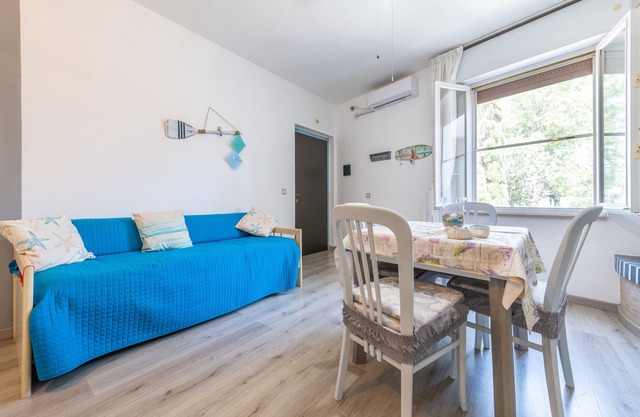 Apartment 'Casa Marina' close to the Beach with Sea View