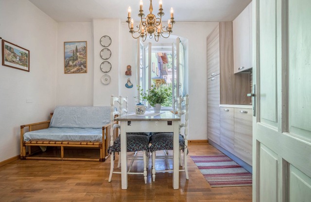 Ferienwohnung 'Casa Nel Borgo Edera' mit Bergblick und Gemeinschaftsgarten