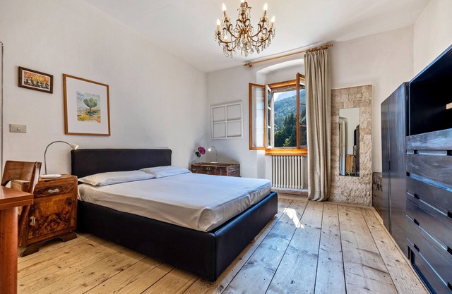 Ferienwohnung "Casa Nel Borgo Iris" mit Bergblick und Gemeinschaftsgarten
