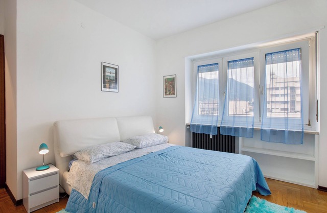 Ferienwohnung 'Casa Rosa' mit Bergblick und Balkon