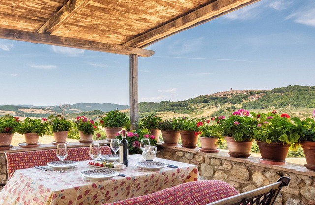 Ferienwohnung 'Casa Rurale Panoramica' mit Bergblick, Gemeinschaftspool und Wi-Fi