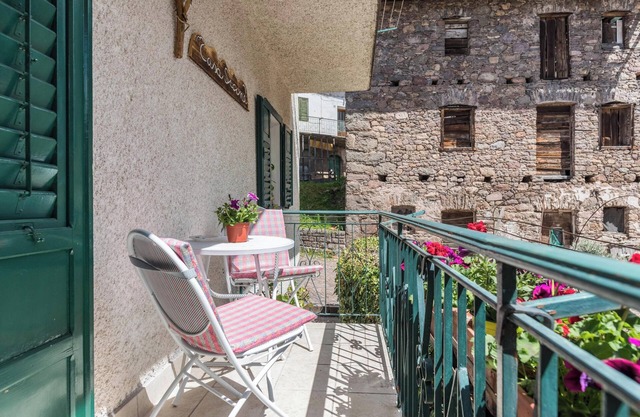 Apartment „Casa Sicina Alberto“ mit Bergblick, WLAN und Balkon