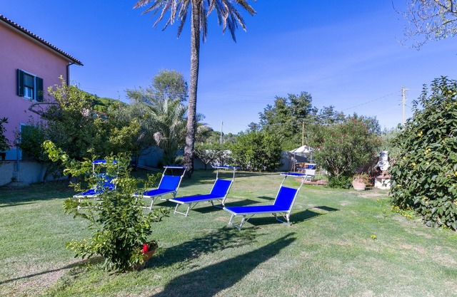 Ferienwohnung "Casale al Mare Cm4" in einer Finca mit Garten