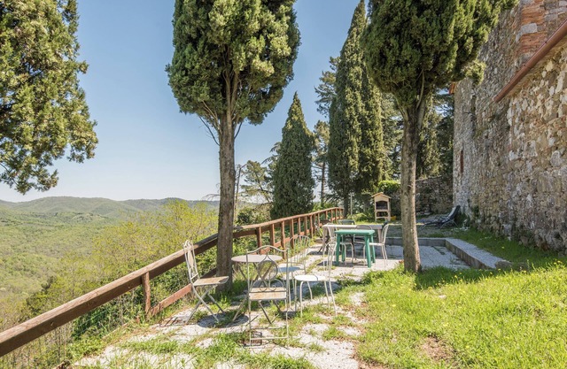 Ferienwohnung Casale Rosennano - Tinaia mit Gemeinschaftsgarten und WLAN