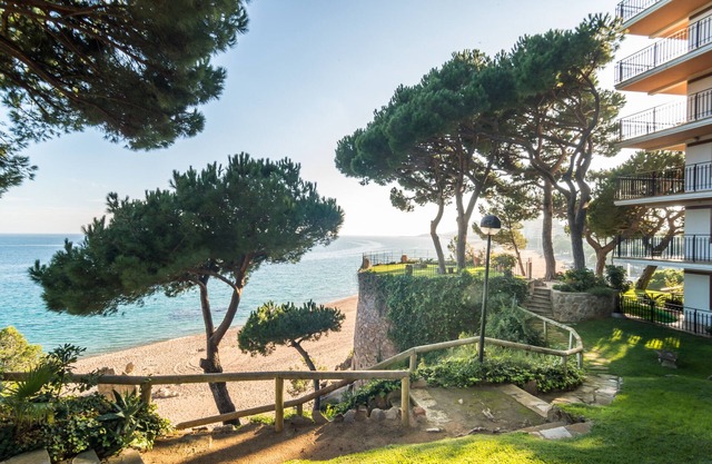 Ferienwohnung 'Cavall Bernat' mit Meerblick, privater Terrasse und WLAN