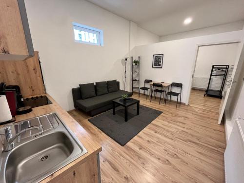 Apartment Central 10A 40qm Wi-Fi free Parking calm back house