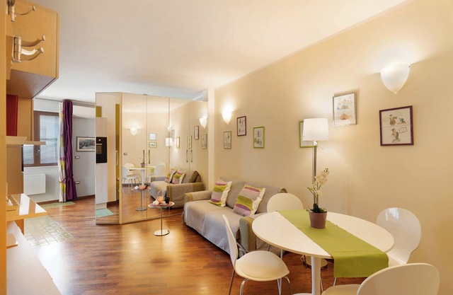 Ferienwohnung "Central Apartment - Salerno" in Meeresnähe mit Wi-Fi