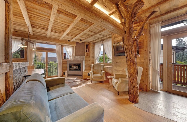 Ferienwohnung 'Chalet Deluxe' mit Bergblick, Gemeinschaftsgarten und Wi-Fi