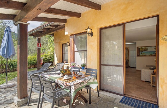 Ferienwohnung 'Chalet Salvia' mit Bergblick, Gemeinschaftspool und WLAN