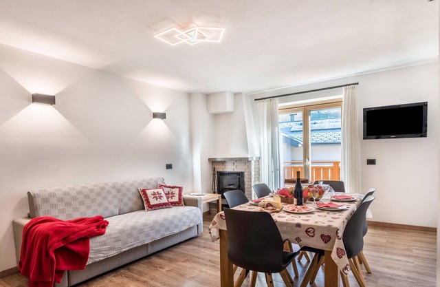 Ferienwohnung 'Condominio Lucia 7' mit Bergblick, Garten und WLAN