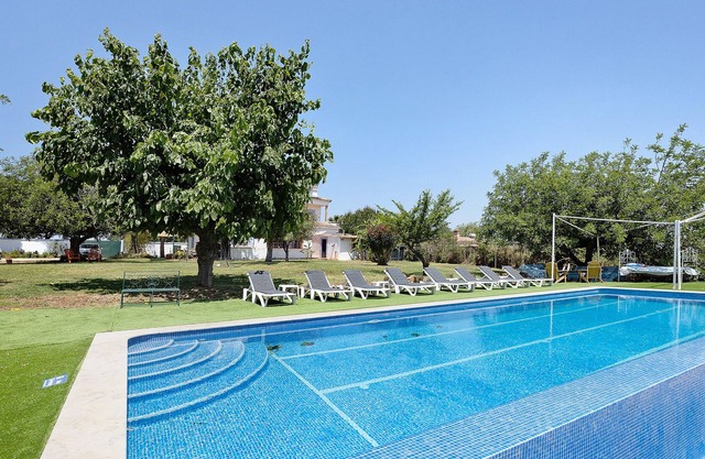 Apartment "Cottage Family Friend Algarve" with Shared Pool & Wi-Fi