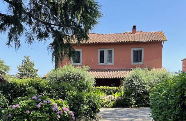 Apartment "Cottages 995" with Shared Terrace & Wi-Fi