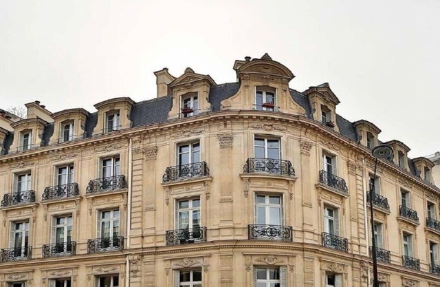 Apartment De Luxe 300m² - 7 Chambres -Next to Parc Monceau Gate- Paris 8