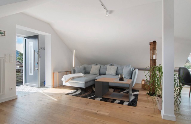 Apartment 'Schöne Ferienwohnung Mit Kostenlos' mit Bergblick, WLAN und Klimaanlage